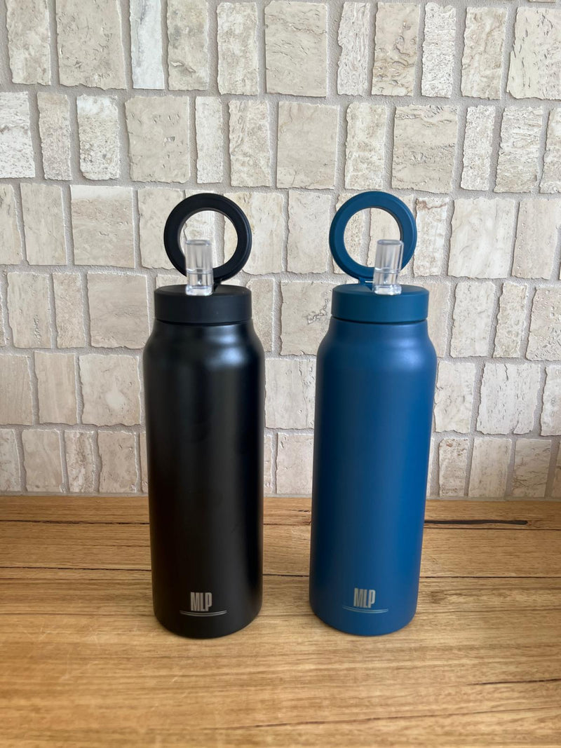 750ml Magnetic Water Bottle + Phone Holder with Straw